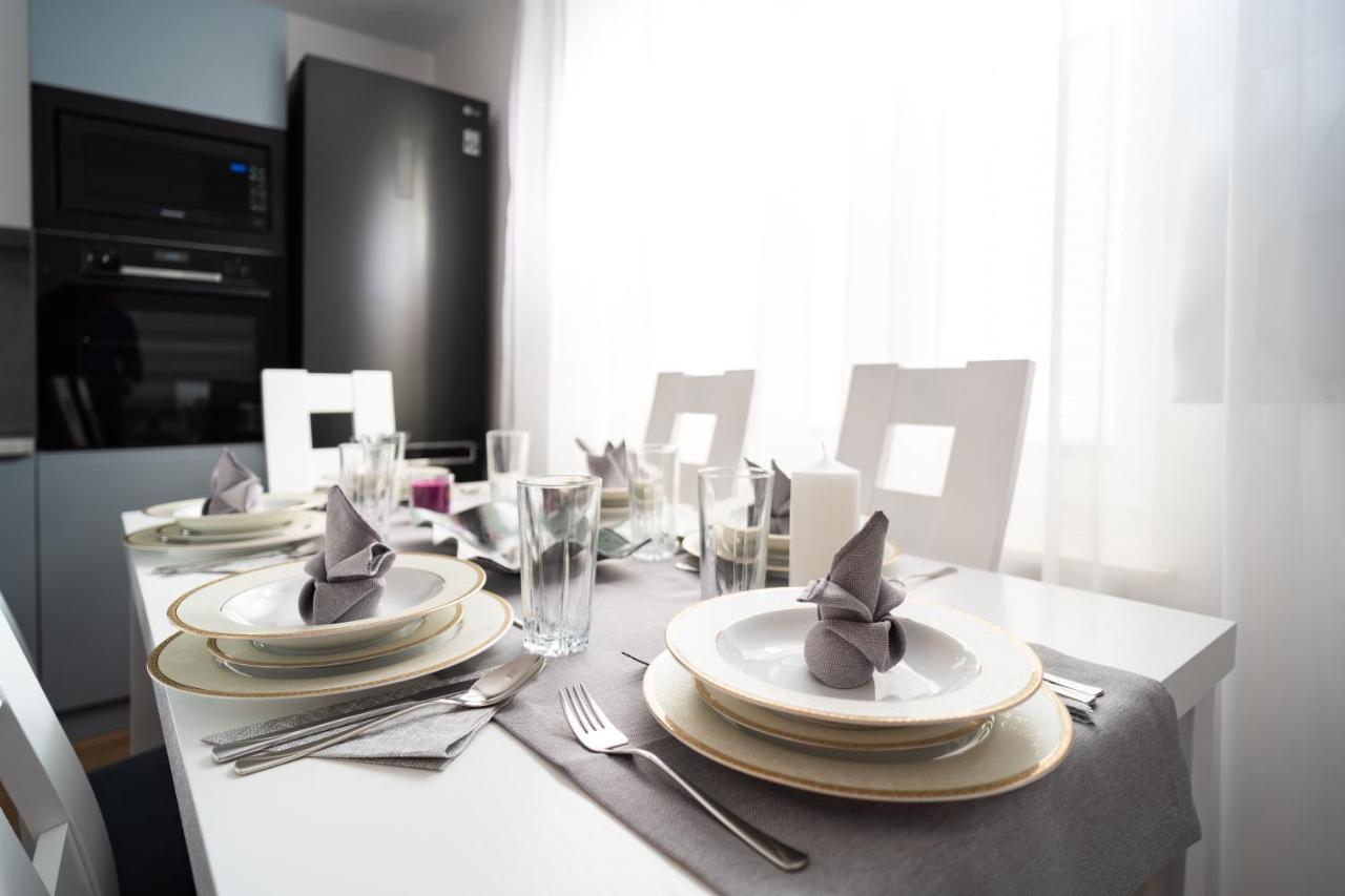 Apartament Zielony Przyladek Brwinow Extérieur photo