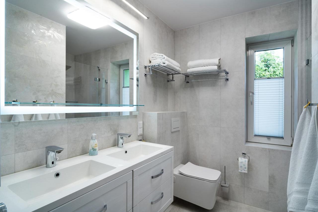 Apartament Zielony Przyladek Brwinow Extérieur photo