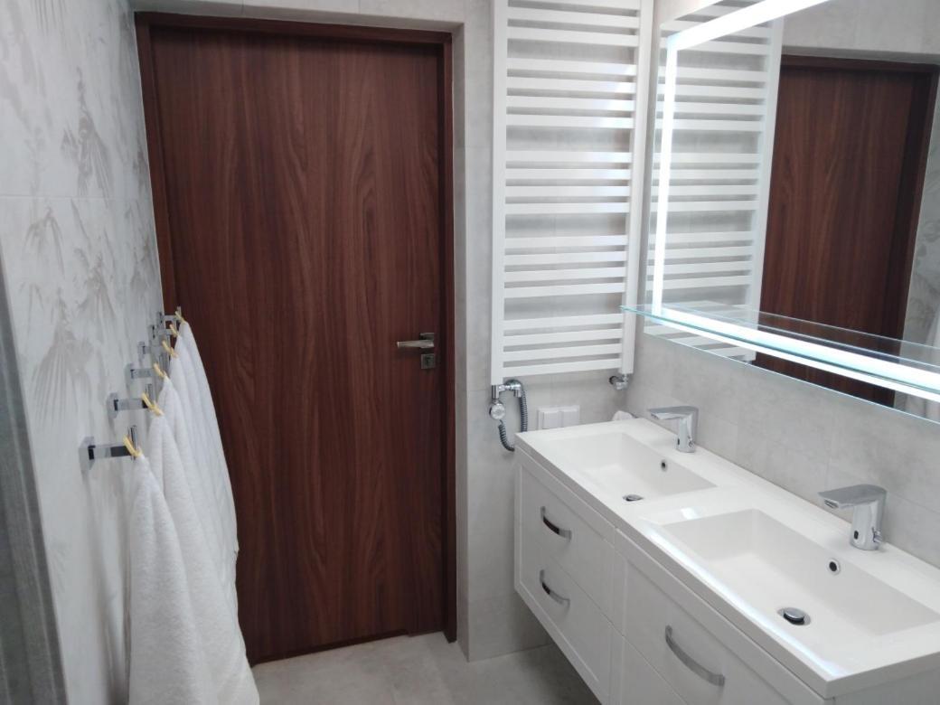 Apartament Zielony Przyladek Brwinow Extérieur photo